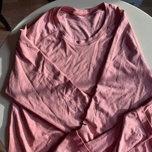 Lululemon - metal vent breathe long sleeve